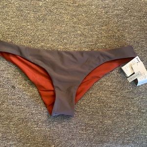 Tillys reversible thong bikini bottoms. NWT